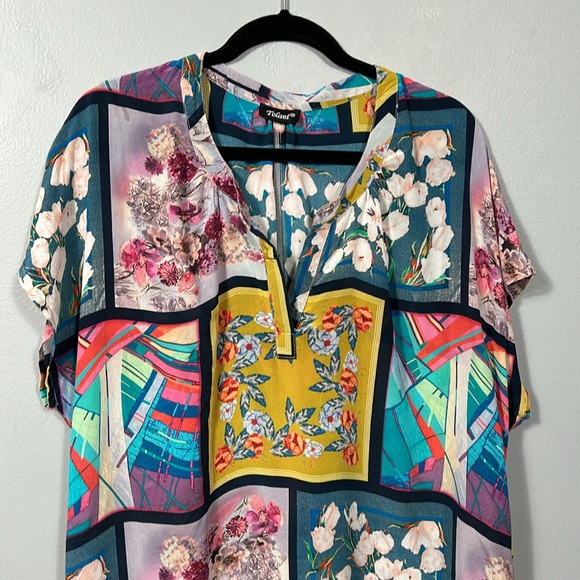 Tolani Silk Floral Blouse Tunic size Large - Picture 2 of 13